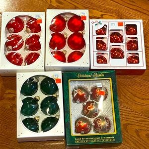 Bundle of 7 boxes of Christmas ornaments. New in original boxes.